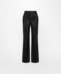 Maureenriley.shop6151c85c20 1